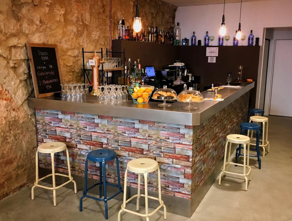 Girona Housing Ginesta 9 Apartment Bagian luar foto