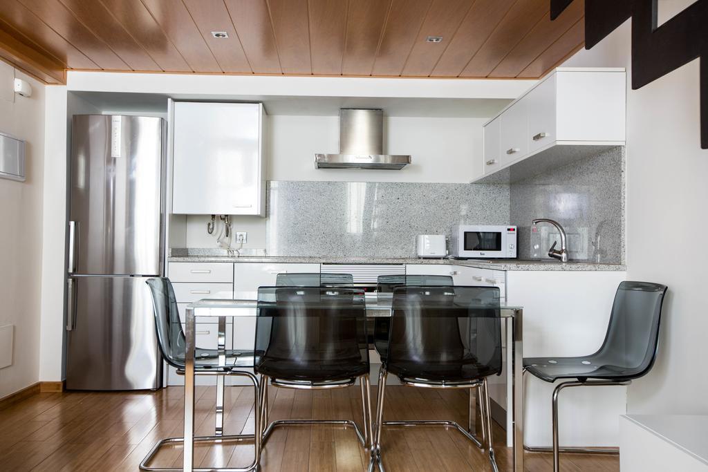 Girona Housing Ginesta 9 Apartment Bagian luar foto