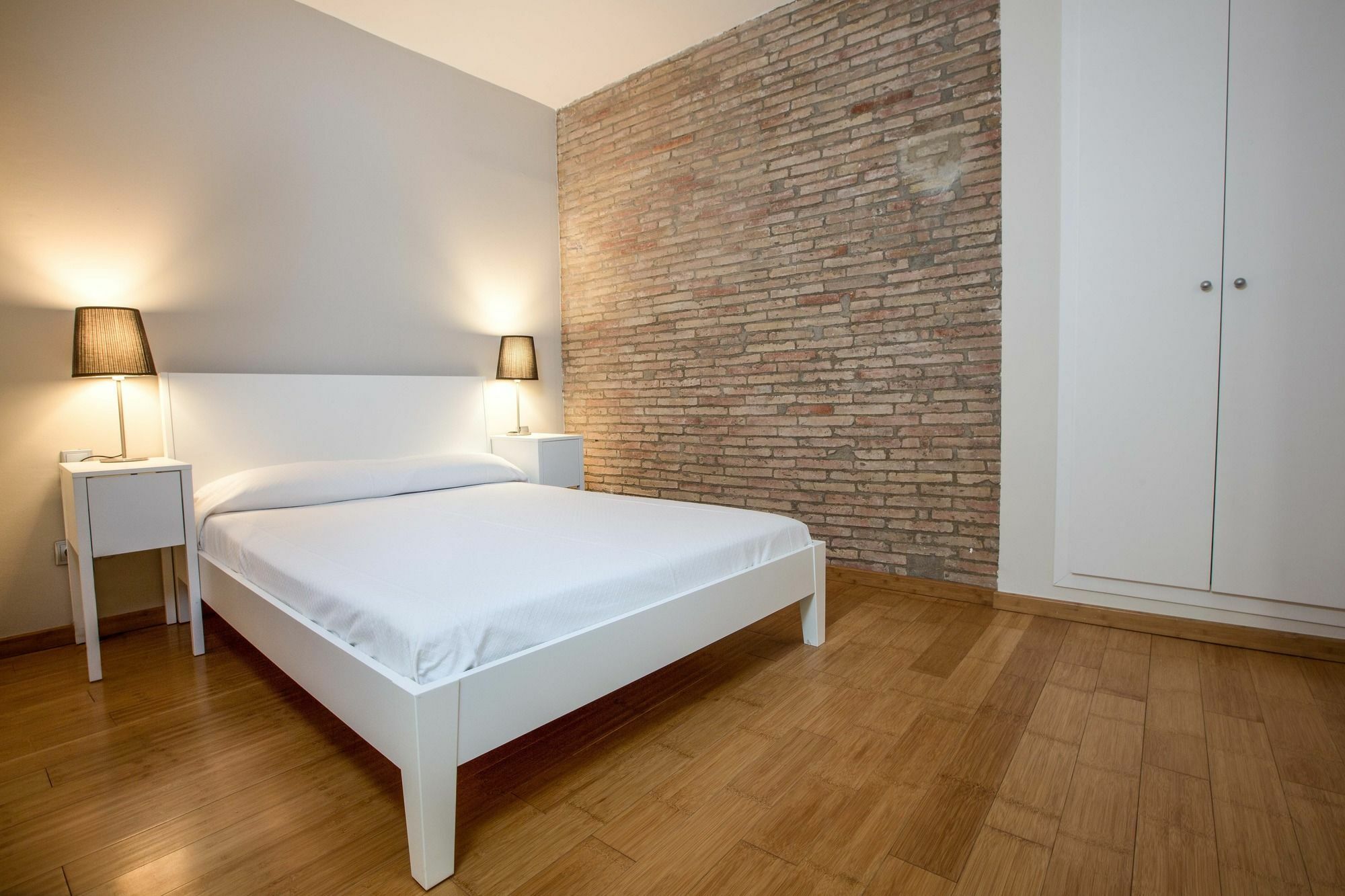 Girona Housing Ginesta 9 Apartment Bagian luar foto